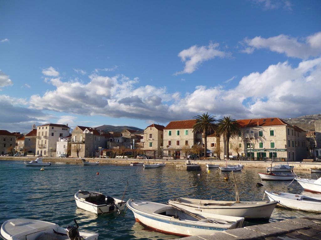 Apartment Kurbasa Kastela Exterior photo
